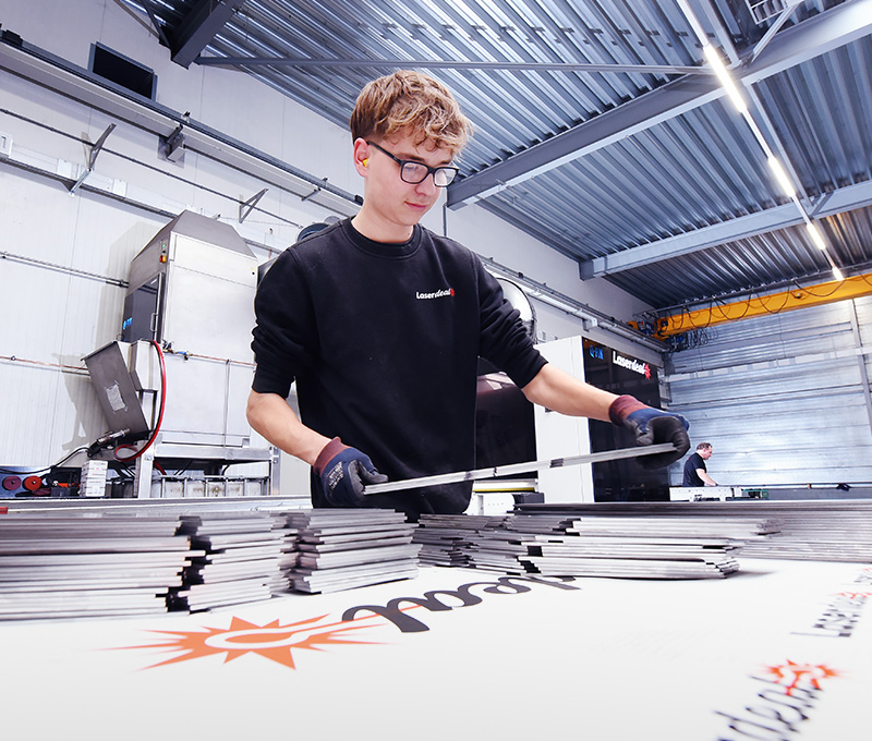 Laserdeal-Plaatwerk-Ontbramen